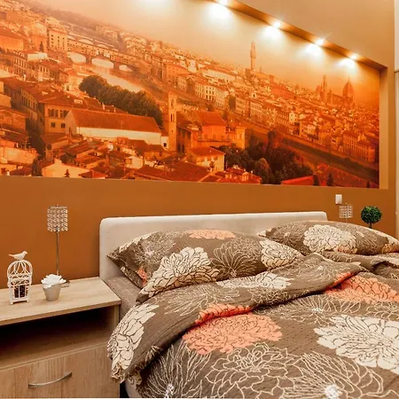 A_or_ B_luxflat_2br_2ba_vaci Street * Budapeste